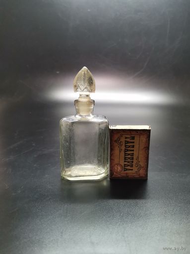 Флакон от парфюм СССР.