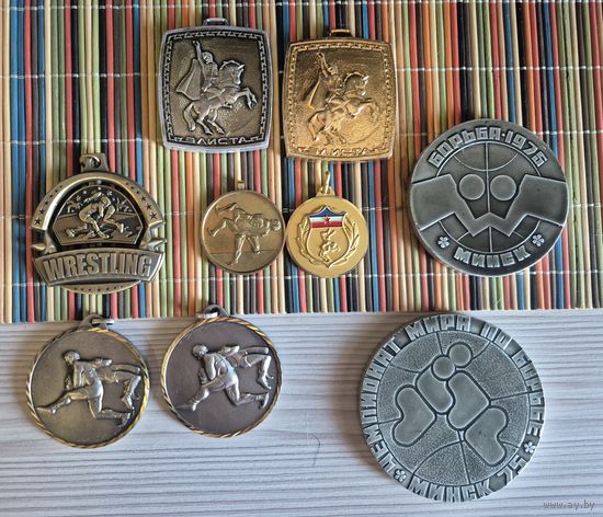 Медали спорт борьба