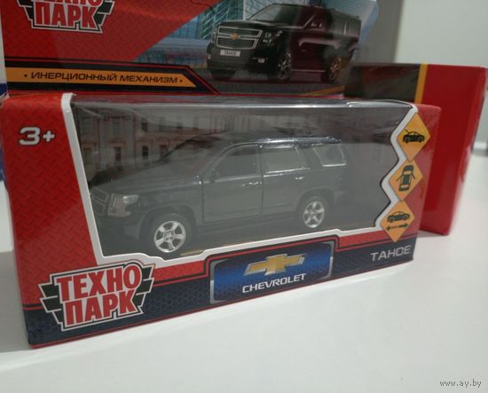 Масштабная модель автомобиля Chevrolet Tahoe