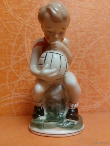 Юный футболист. Песочное. Целый. Супер.