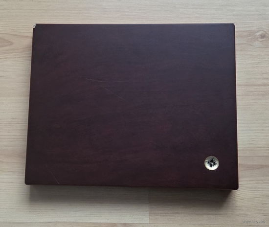 Футляр для монет на 30 ячеек. Leuchtturm.