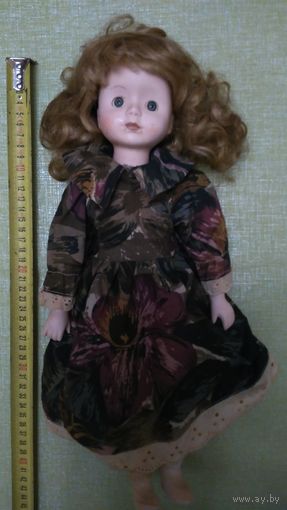 Кукла фарфоровая (2), 40 см