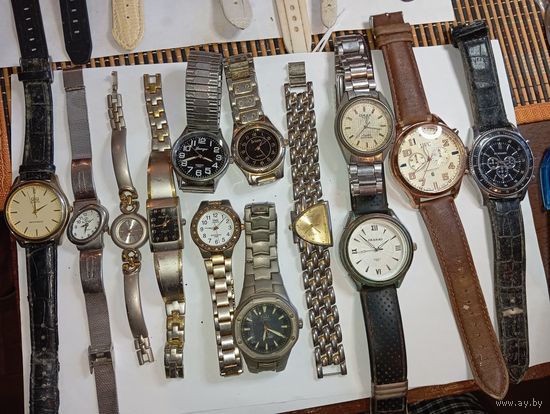 Сборный лот часов .