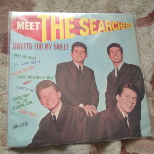 Ливерпульская группа Searchers "Meet the Searchers" LP.
