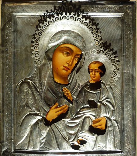 Икона Божией Матери Иверская, 19 век. Оклад Серебро 84 пробы!С рубля! Без мнц!