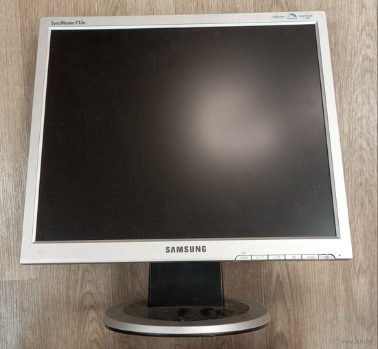 Монитор Samsung 713N