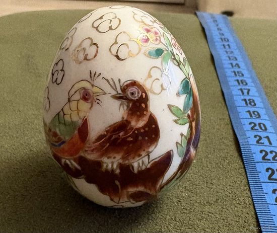 Фарфоровое яйцо . Расписное