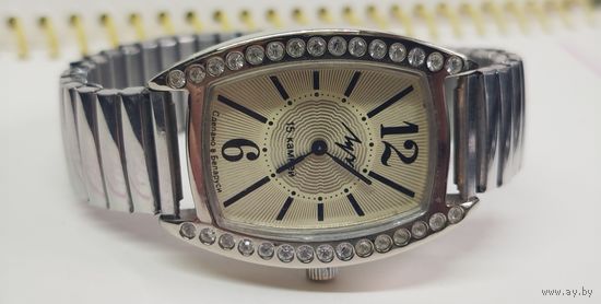 Часы "Луч-Дамские" красивые,механика старт с 1 рубля!