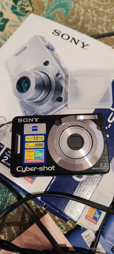 Цифровой фотоаппарат SОNY DSC-W55.