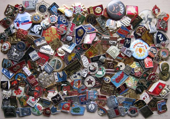 Значки ассорти, 150 штук, без повторов, все разные.