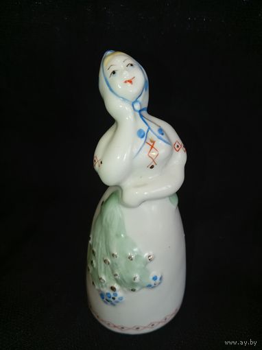 СТАТУЭТКА 'ДЕВУШКА СО ЛЬНОМ " Минск.