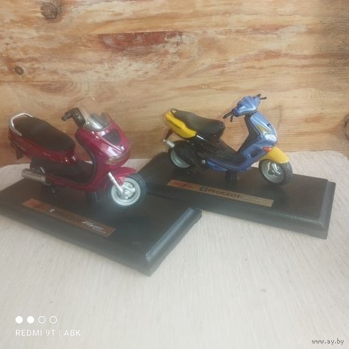 Модели скутеров PEUGEOT.1:18.