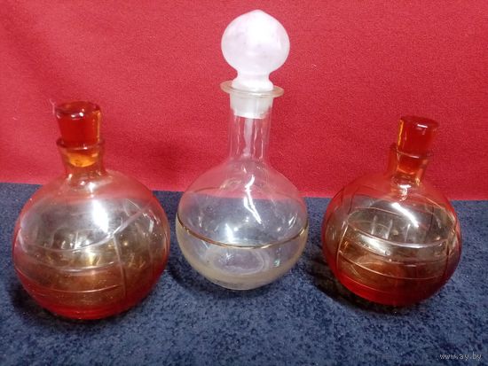 С рубля без мц. емкости аптечные 3 шт. высота две по 16см. белая 23см.