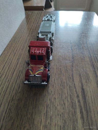 Модель грузового автомобиля.