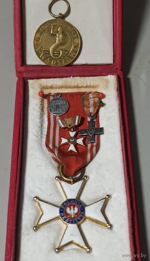 Польские награды 2 мировой войны. Польский знак 1944 г.  "Возрождения"
