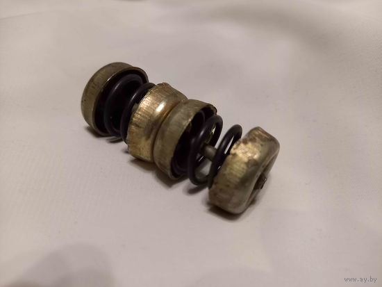 Фиксатор смещения задней тормозной колодки ВАЗ-2101-07, 2121 и 2123 (солдатик)