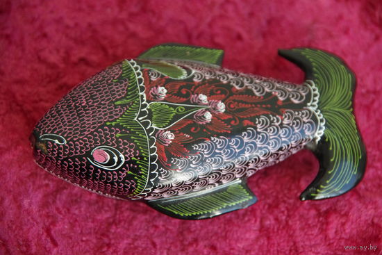 Шкатулка ,дерево " Рыбка " 6,5 см х 11 см , высота 3,5 см