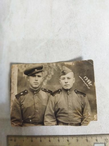 Фотография. История СССР в лицах. Советские солдаты из 1948 года. Автомобильные войска.