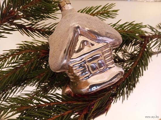 Ёлочная игрушка СССР. Домик с заснеженной крышей