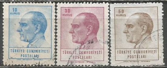 Турция. Кемаль Ататюрк. Первый Президент. 1964г. Mi#1931-33.