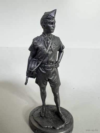 Статуэтка пионер барабанщик металл с рубля