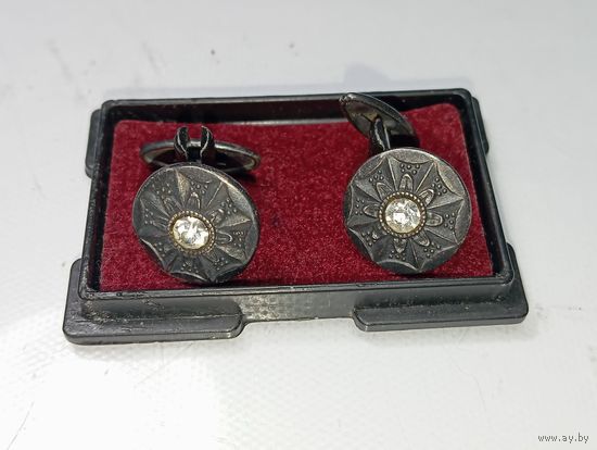 Винтажные запонки  с клеймо  . С рубля