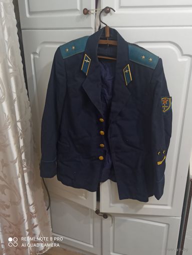 Китель военный.