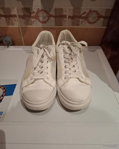 Кроссовки женские 38 размер