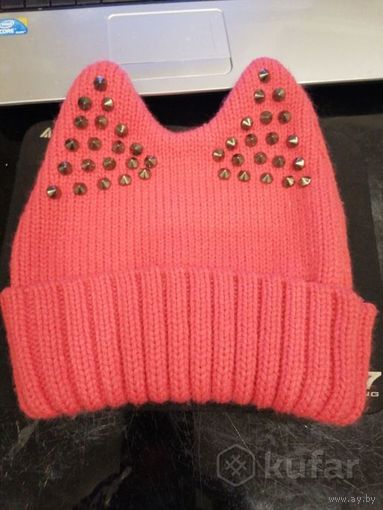 Теплая оригинальная шапка для девочки