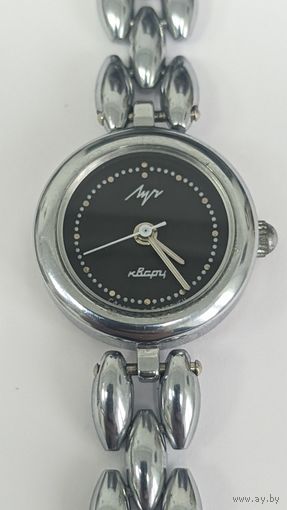 Женские наручные часы Луч (кварц) в работу