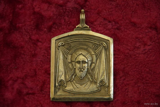 Икона ( иконка ) " Спасителя  " 4 х 5,2  см