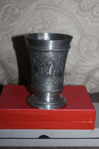 Тяжёлый, оловянный кубок, высота 11.5 см., REIN-ZINN.