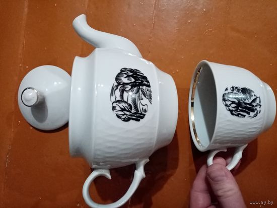 Чашка и заварник Добрушская фабрика, тяжелые. СССР