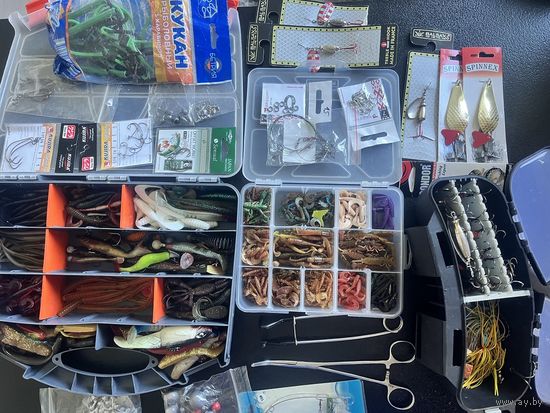 Силикон + блёсна + очень много мелочёвки