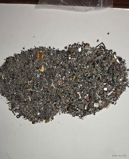 Радиодетали с плат телефонов (3) с рубля