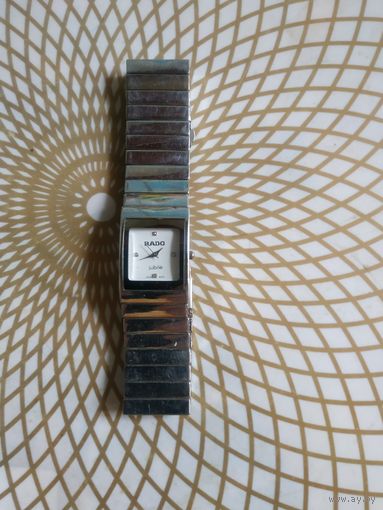 Часы наручные  с браслетом.Состояние на скане. В коллекцию,ремонт,на запчасти.