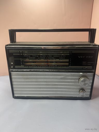 Старт с 1 рубля! Радиоприёмник ВЭФ 202! Смотрите другие лоты и предлагайте Ваши цены!