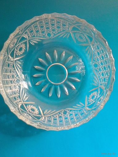 Салатник - Размеры: Диаметр - 12,5 см. Высота -6,5 см.