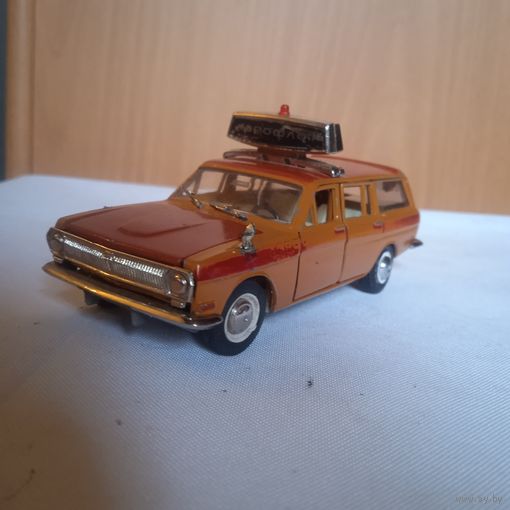 Модель Волга 24-02 "Следуй за мной" СССР 1/43
