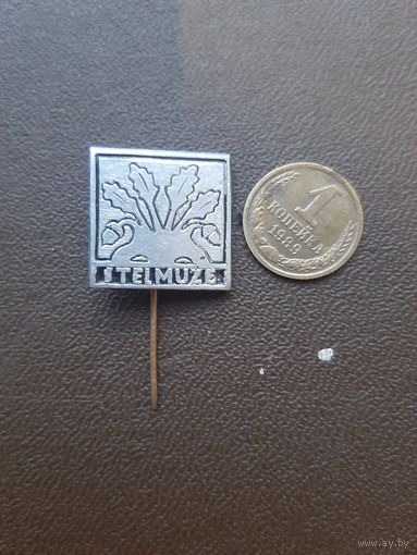 Значок легкий Латвия