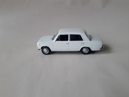 ВАЗ-2101"Жигули" Деагостини 1:43 Обмен возможен Автолегенды СССР Deagostini