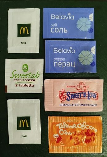 Соль,перец,сахарозаменитель.