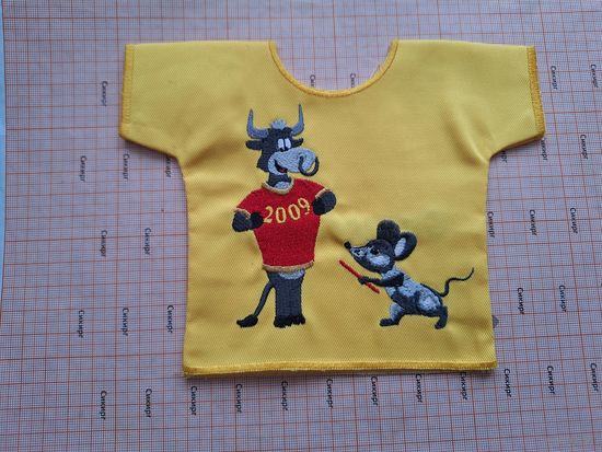 Майка на бутылку с вышивкой 2009 год 3 вида (цена за 1 шт.)