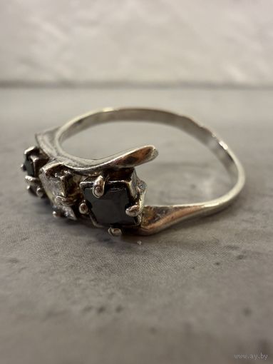 Кольцо СЕРЕБРО 925 пр. (20).  Распродажа коллекции!!!