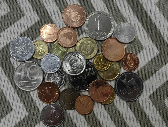 Лот монет 25 шт. Состояние UNC и aUNC