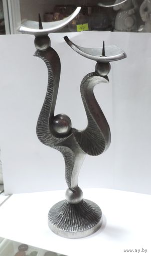 Подсвечник 60-е годы СССР. Высота 35 см. Металл - силумин.