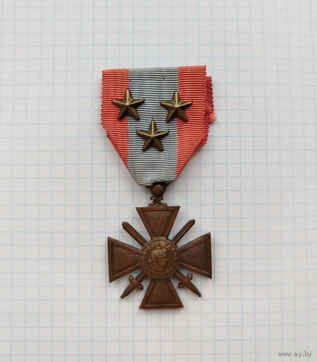 Франция. Военный крест иностранных театров военных действий (3 бронзовых звездочки)