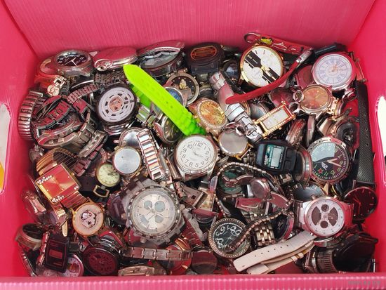 Огромный лот часов Китай+Япония вес 7.5 кг За вашу цену!