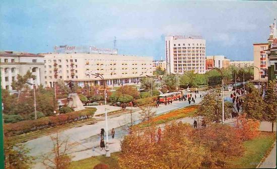 Свердловск Вид на проспект В. И. Ленина
