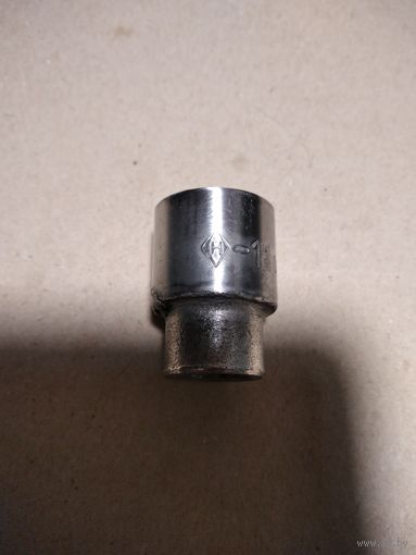 Головки торцовые на 12 и 13 мм куплю.